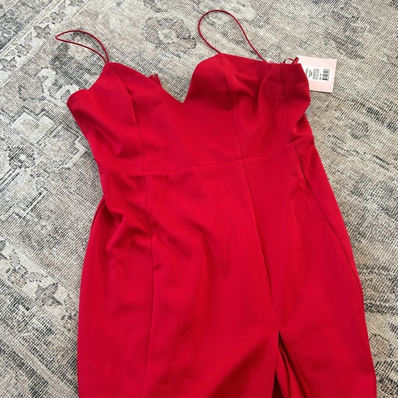Showpo Red Big Ideas Dress NWT - Picture 6 of 8